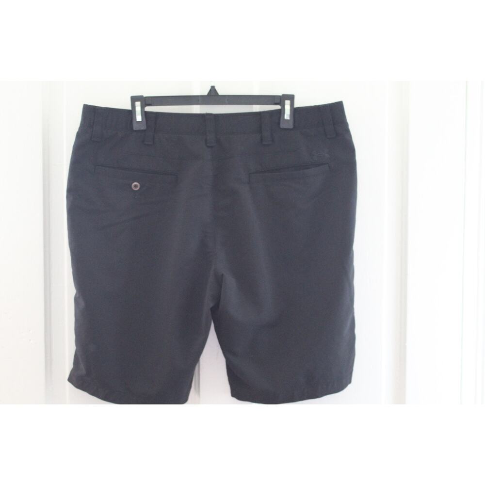 Under Armor Men's Black Matchplay Shorts Size 40W - Picture 3 of 5